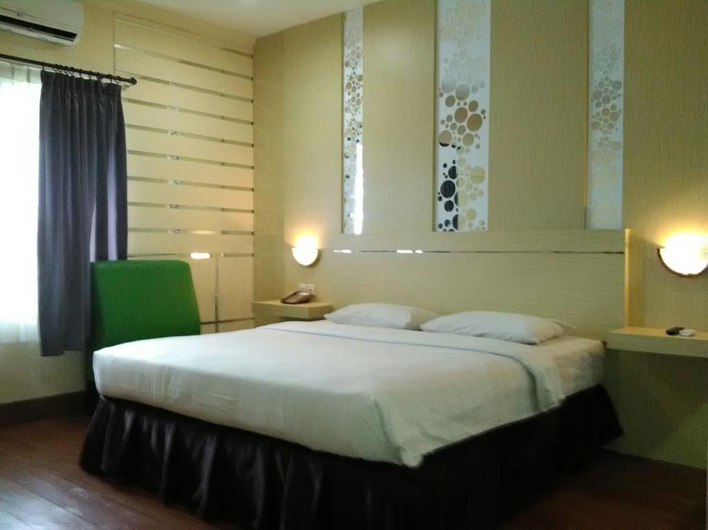 Hotel Victoria River View Banjarmasin  Exteriér fotografie
